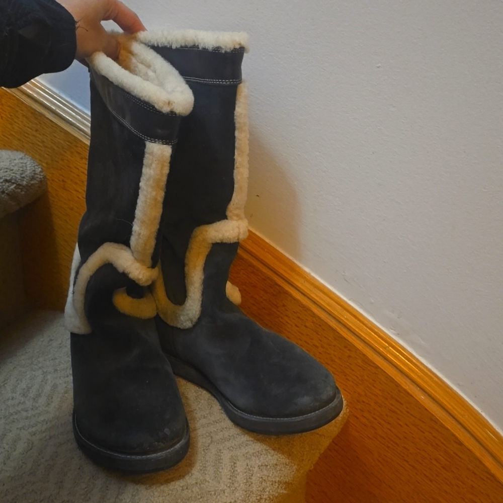 Vintage Cole Haan suede sherpa fur boots 💙